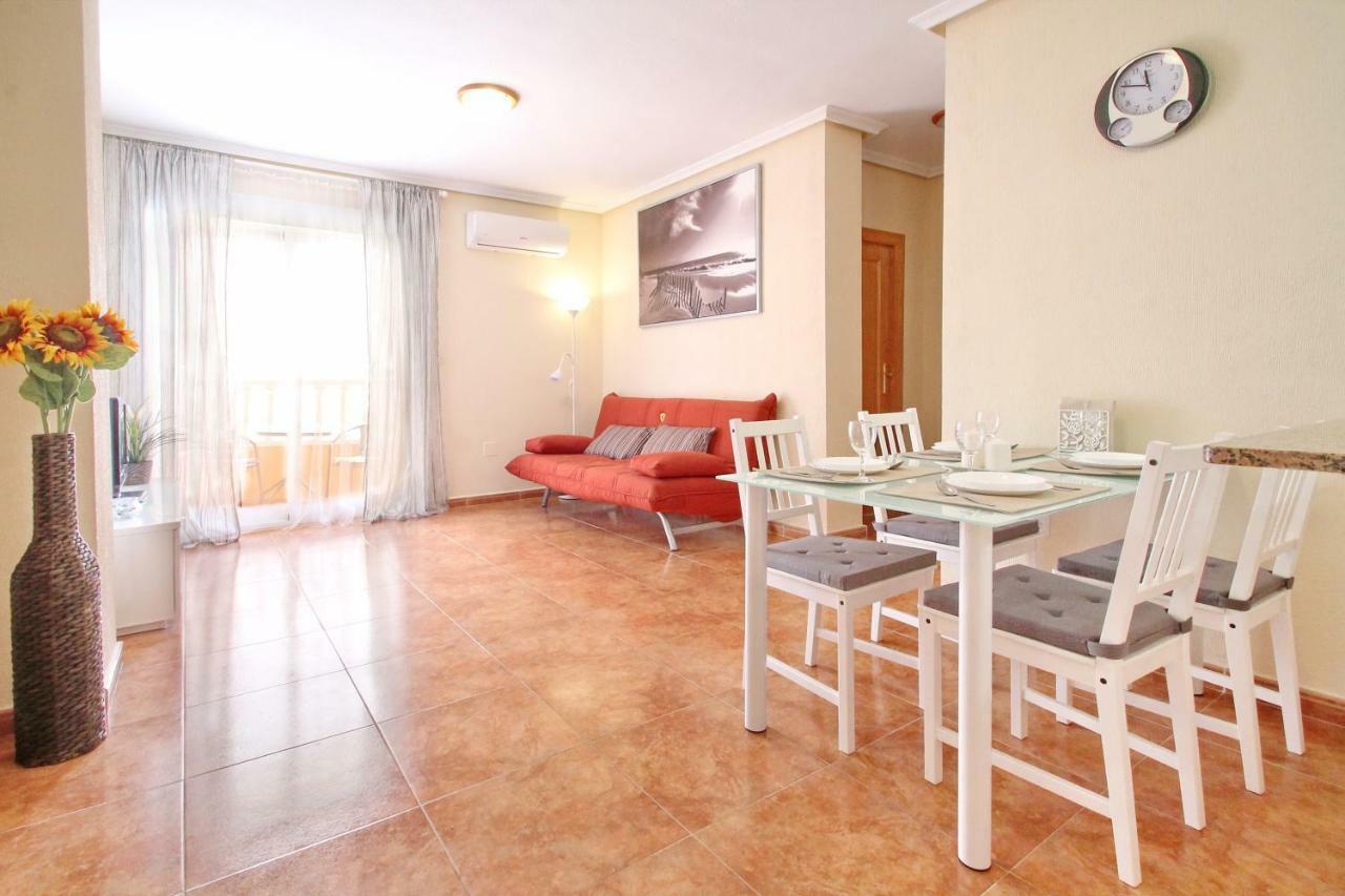 Zoa Happy Vacations Torrevieja Exterior photo