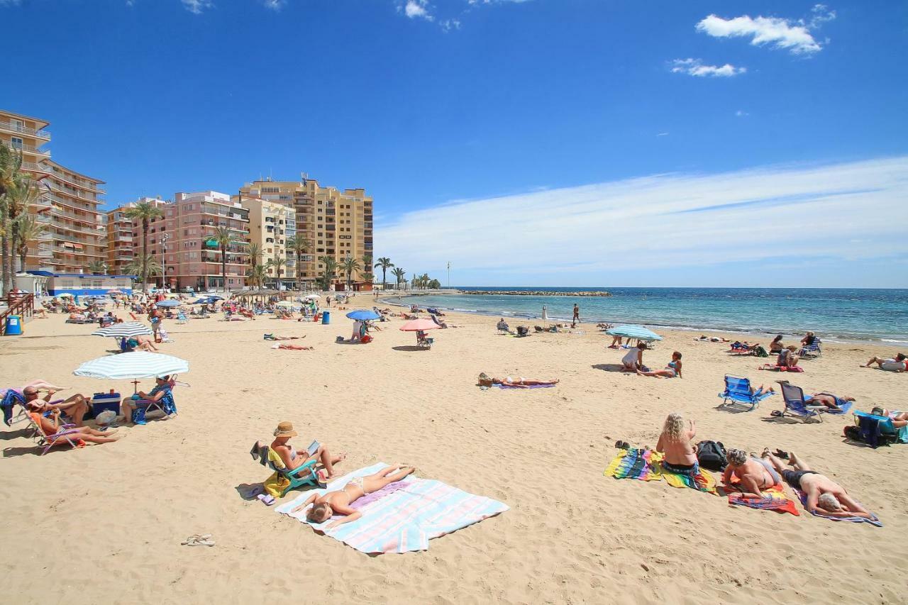 Zoa Happy Vacations Torrevieja Exterior photo